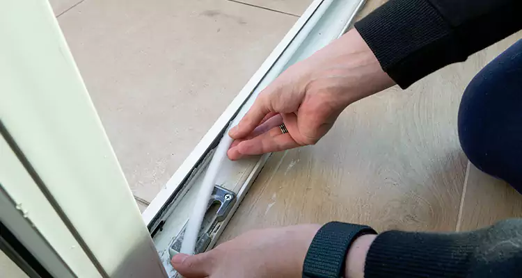 Garage Door Off Track Repair in Haines City, FL