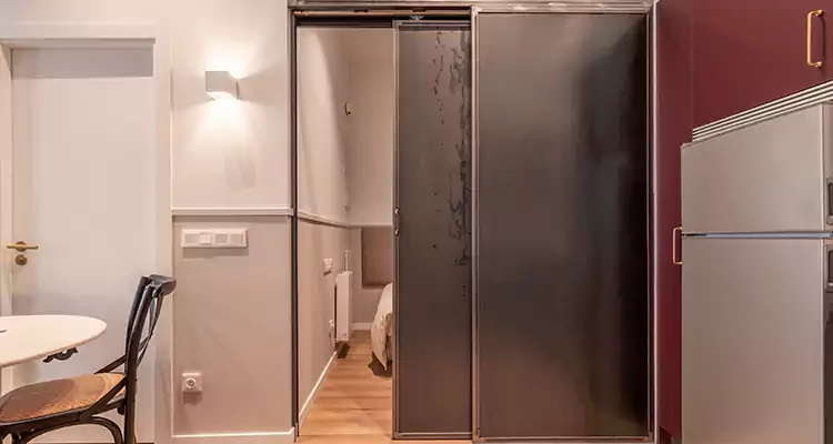 We Fix Closet Sliding Door in Haines City, FL