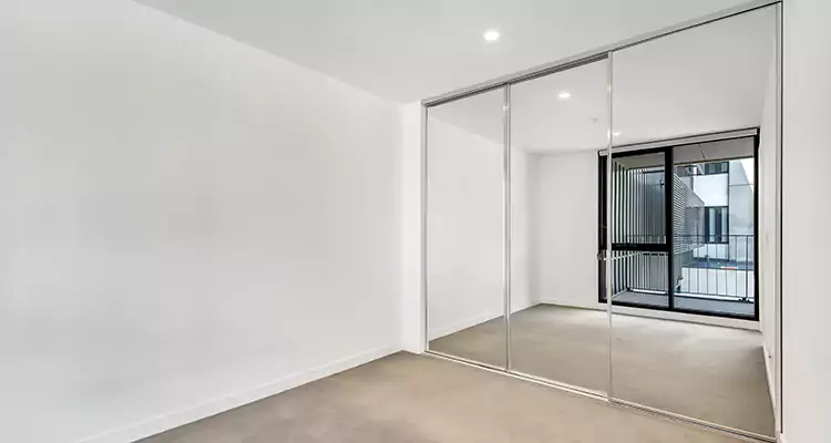 Why Homeowners Choose Us for Sliding Mirror Door Replacement in Haines City, FL