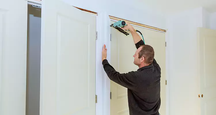 Top Rated Door Fixing ServiceFixing Garage Door Track in Haines City, FL