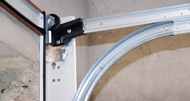 Maintain Liftmaster Garage Door Off Track in Haines City, FL