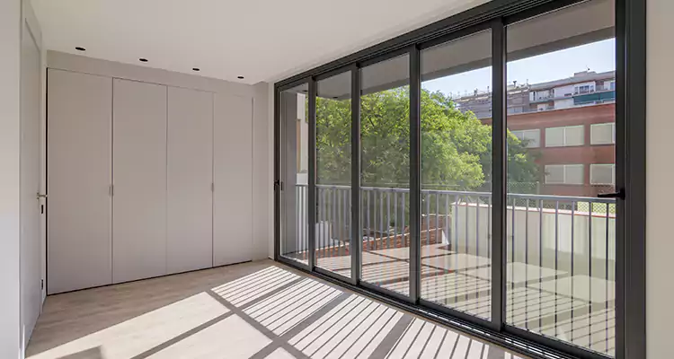 Fix Sliding Screen Door Track in Haines City, FL